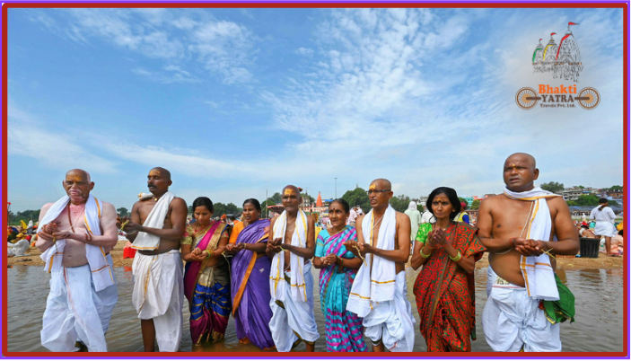Pinddaan on Ganga banks Varanasi